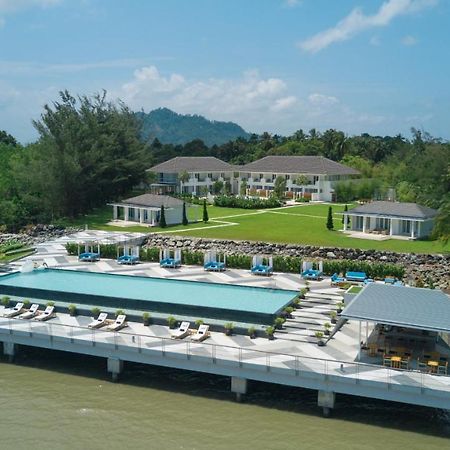 Cove 55 Hotel Santubong Kültér fotó