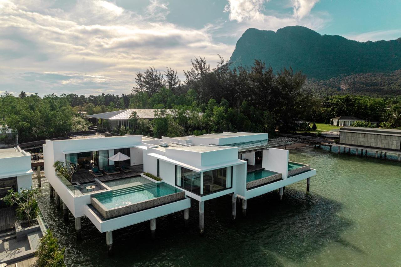 Cove 55 Hotel Santubong Kültér fotó