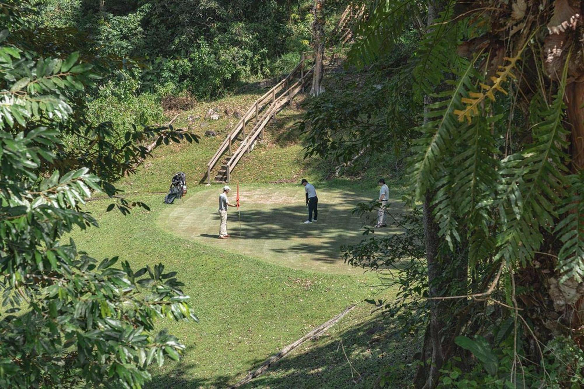 Cove 55 Hotel Santubong Kültér fotó