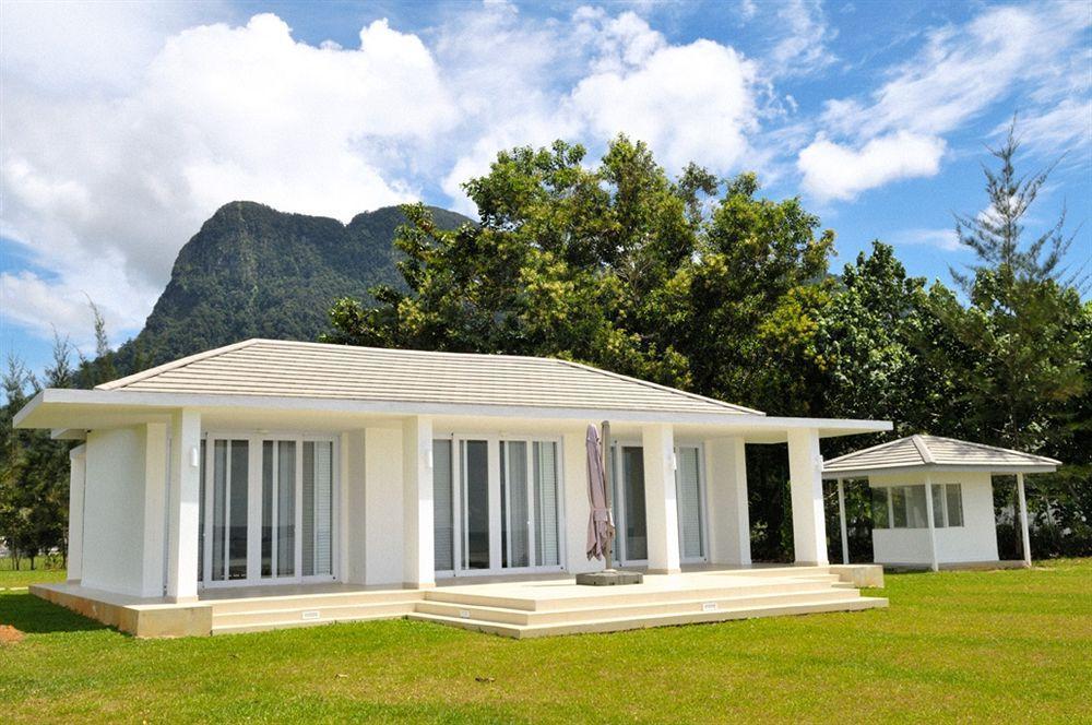 Cove 55 Hotel Santubong Kültér fotó